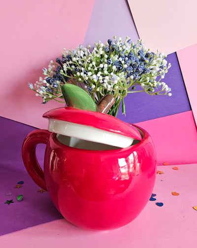 Red Apple Lidded Mug