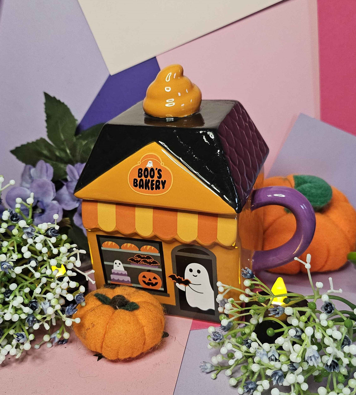 Boo's Bakery Lidded Mug