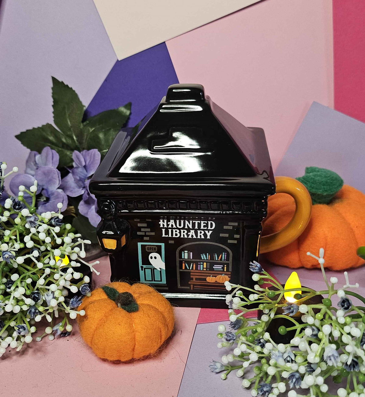 Haunted Library Lidded Mug